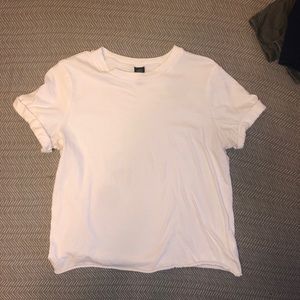 Plain white tee shirt